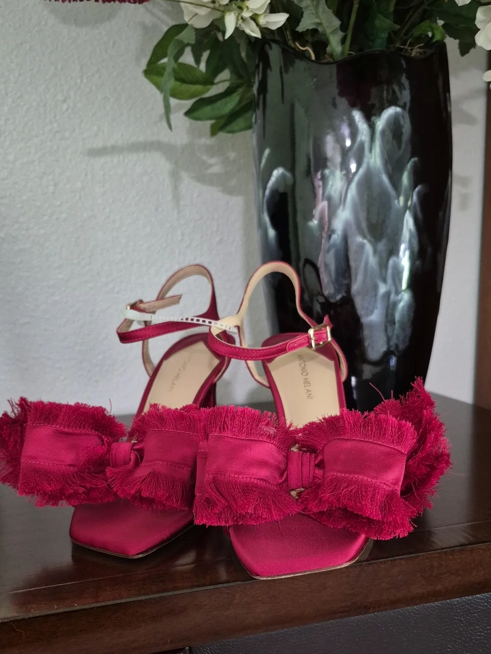 NWT Antonio Melani Zora Red Satin Frayed Bow Dress Sandals Size 8M